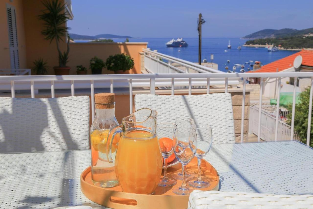 Apartment Sunny Elza 2 Hvar Town Exterior foto